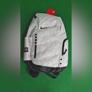 Nike elite backpack NWT